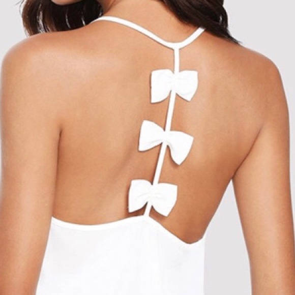 ✨White Chiffon Cami W/ Bow Appliqué Racerback✨ - Picture 2 of 7
